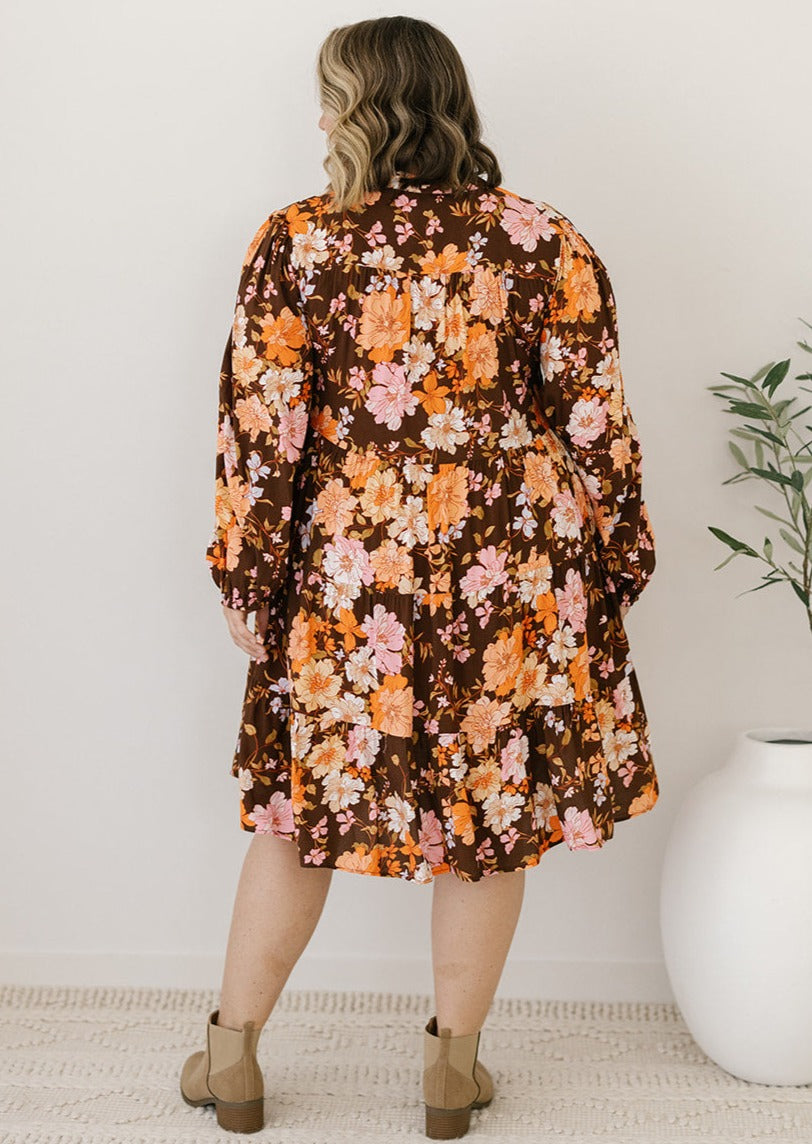 women's plus-size brown floral long-sleeved smock dress with pockets