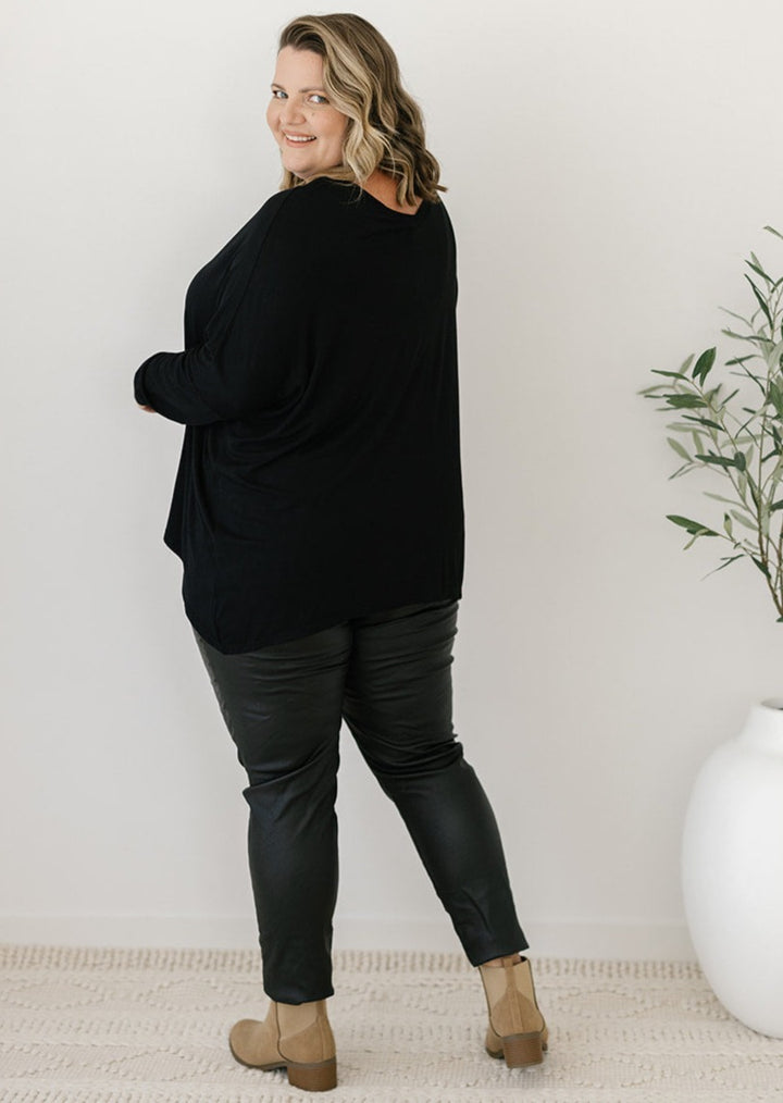 black long sleeve ladies tee