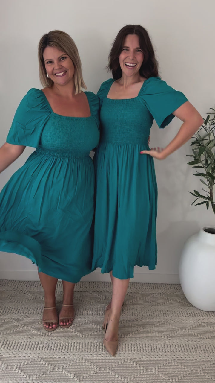 Cadence Midi Dress in Emerald