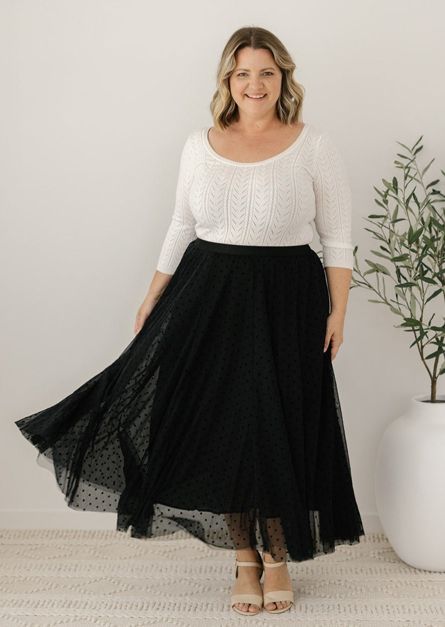 Black, Long-Length Ruffle Skirt – Italics Boutique, 41% OFF
