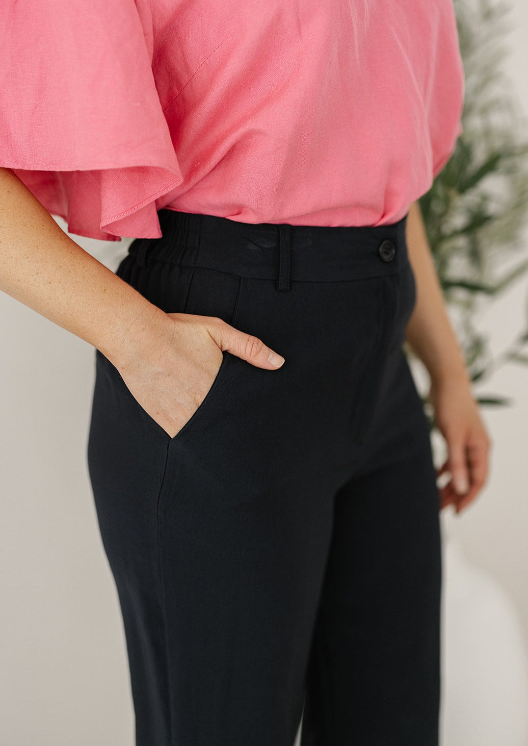 Diana Pants in Navy