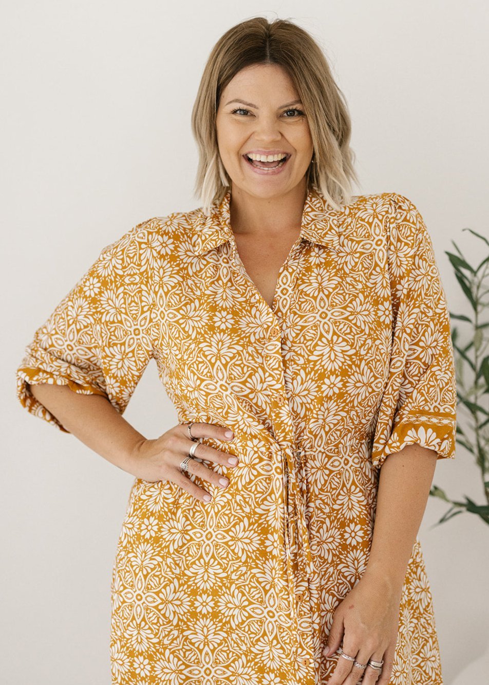 ladies bump-friendly floral print midi dress with pockets
