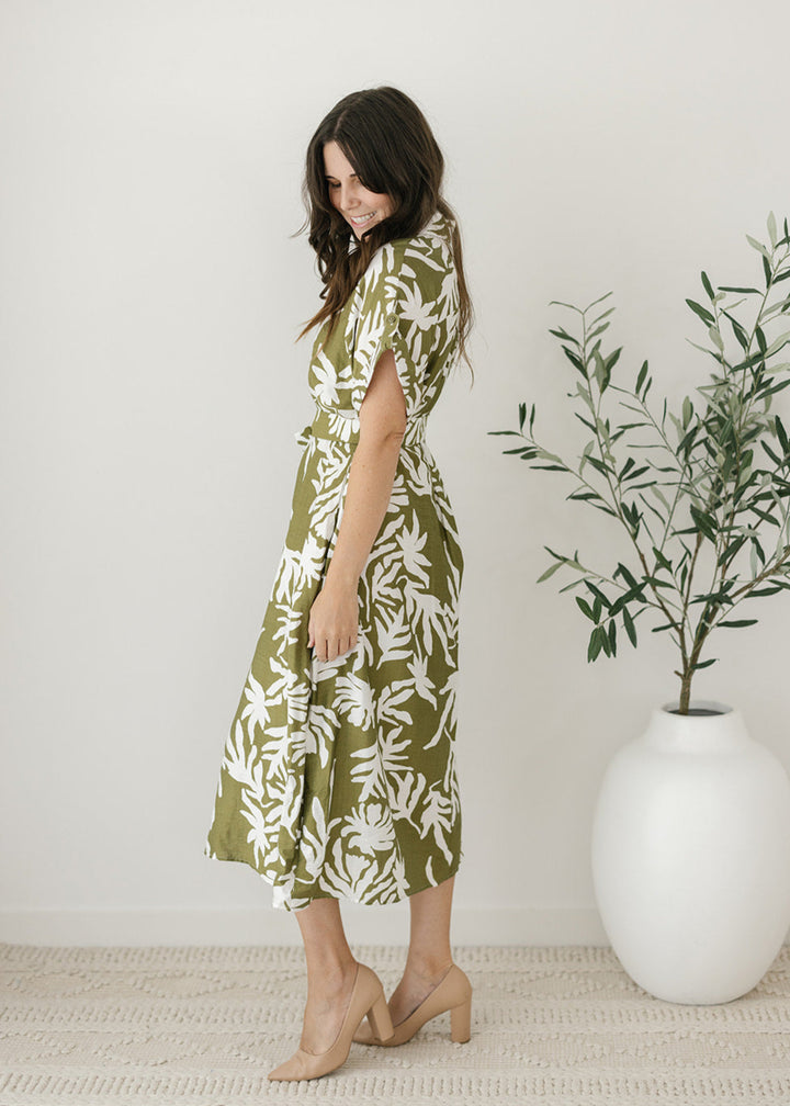 Elowyn Midi Dress in Moss