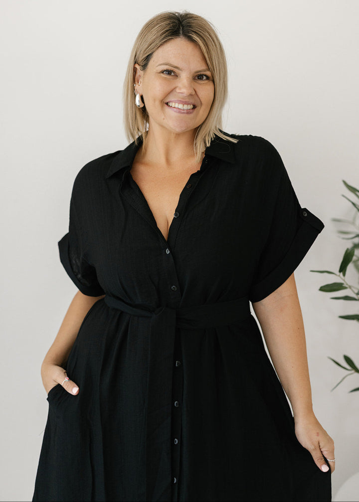 Elowyn Midi Dress in Black