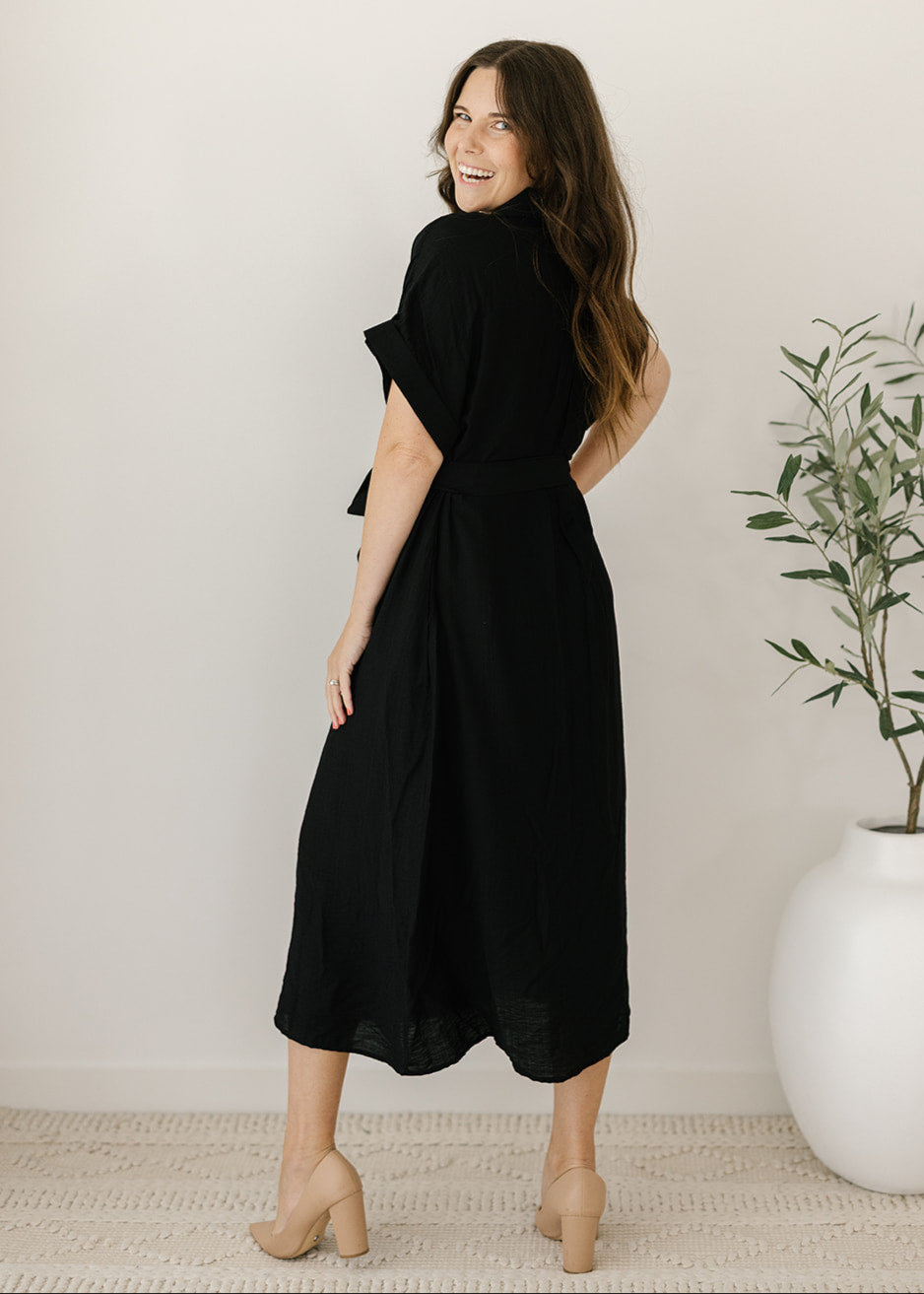 Elowyn Midi Dress in Black