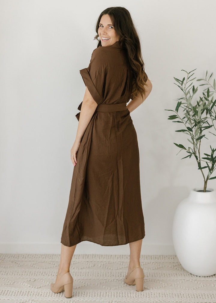 Elowyn Midi Dress in Chocolate