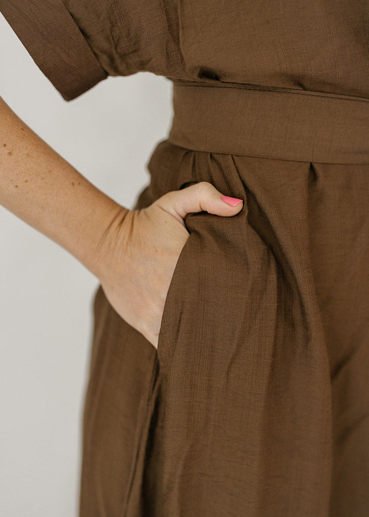 Elowyn Midi Dress in Chocolate