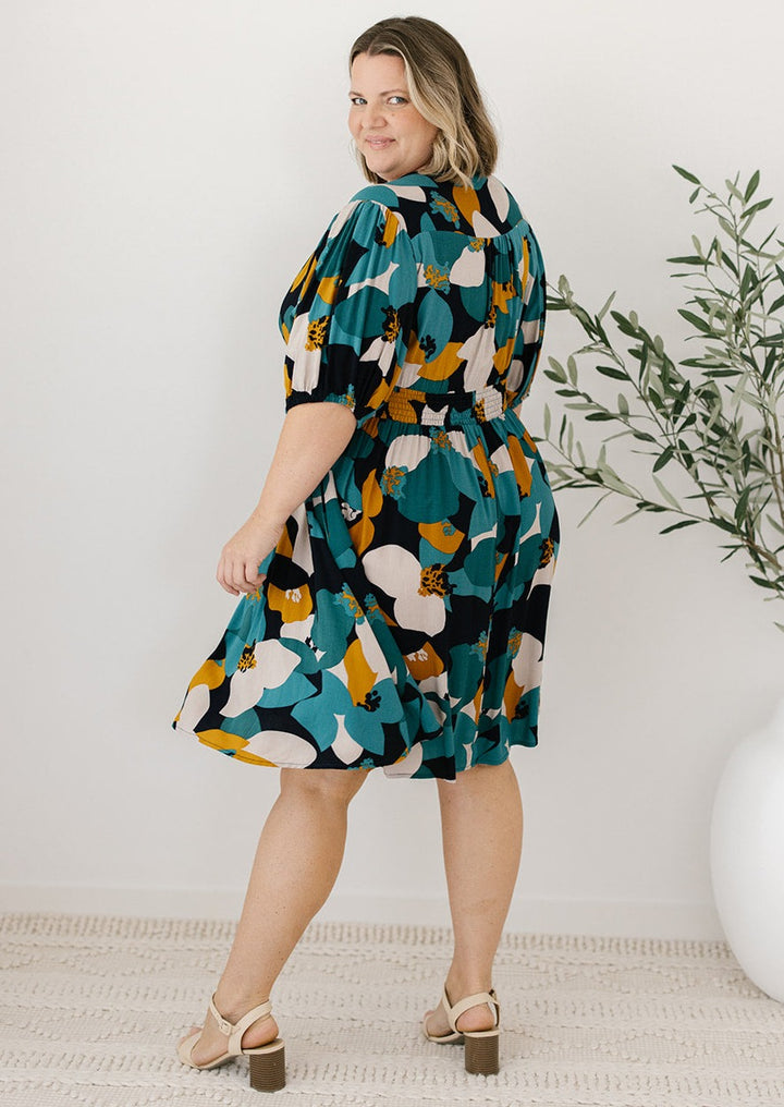 Knee-length dress for women