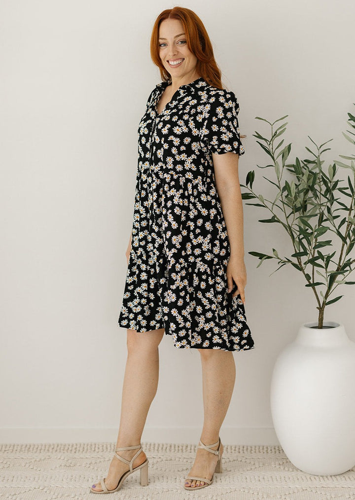 womens bump-friendly daisy-print knee-length dress
