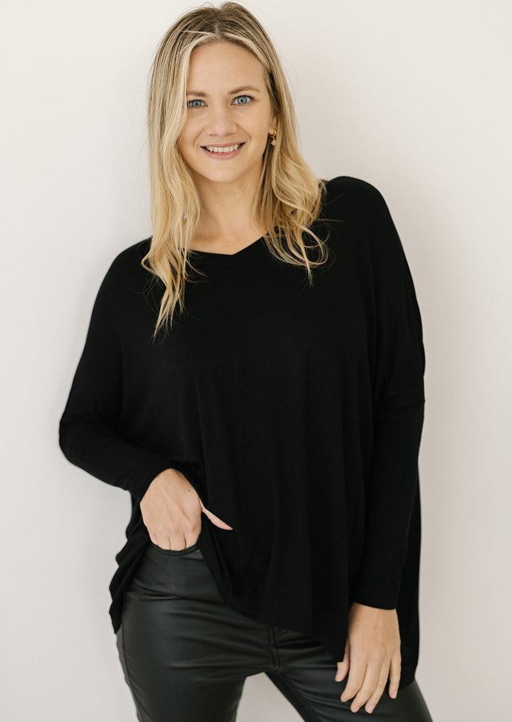 black long sleeve ladies tee