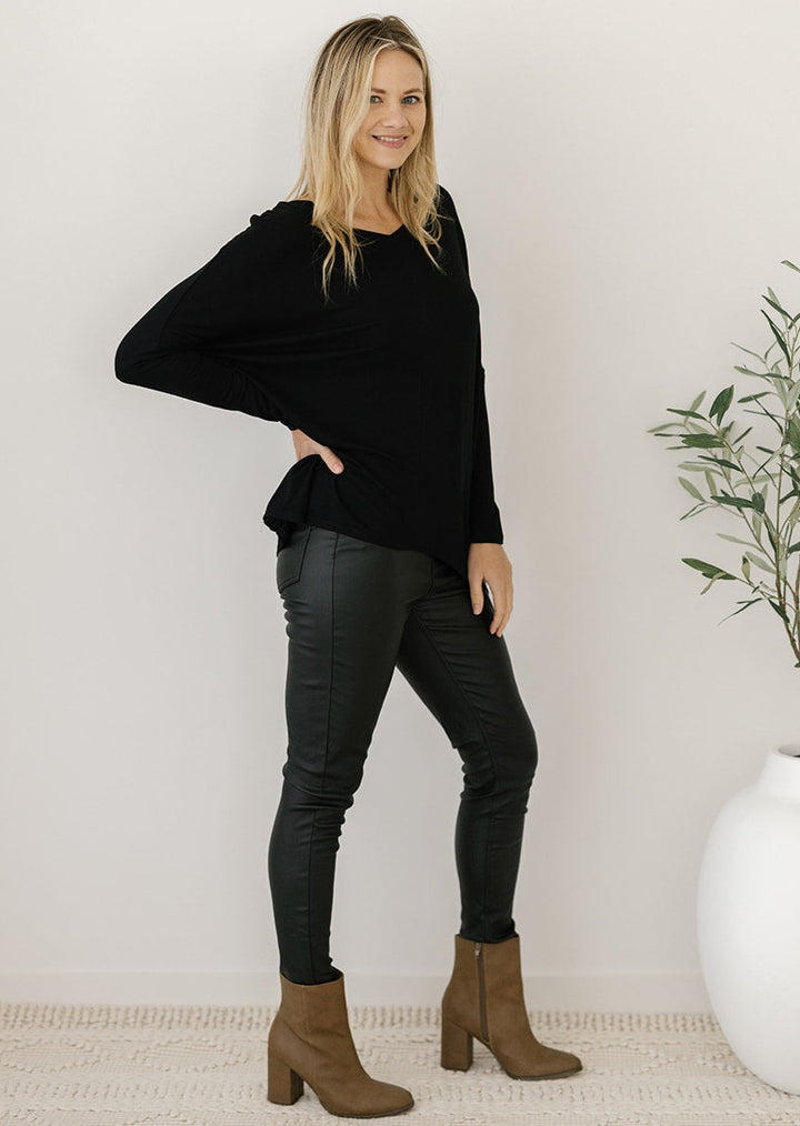 black long sleeve ladies tee