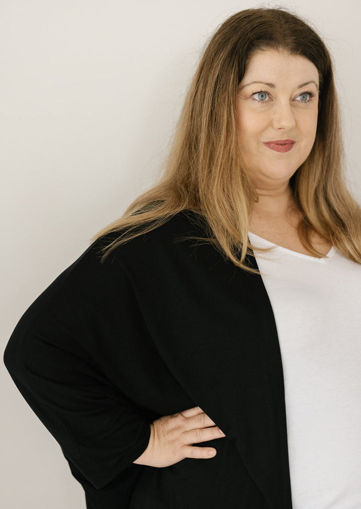 Santorini Cardi Black