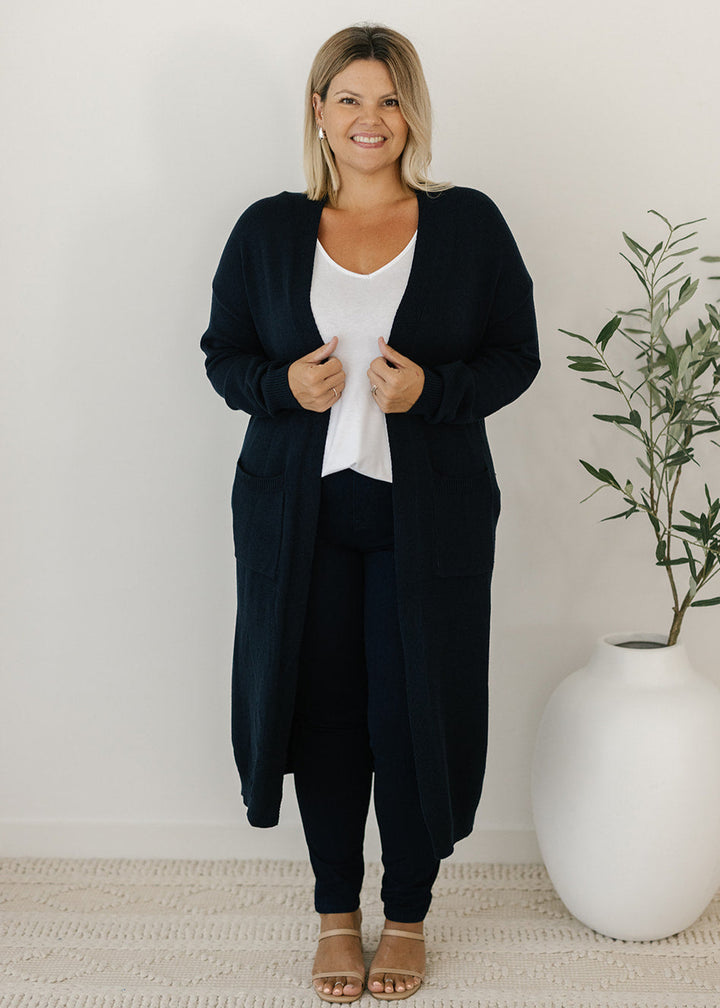 Tully Knit Cardigan in Navy