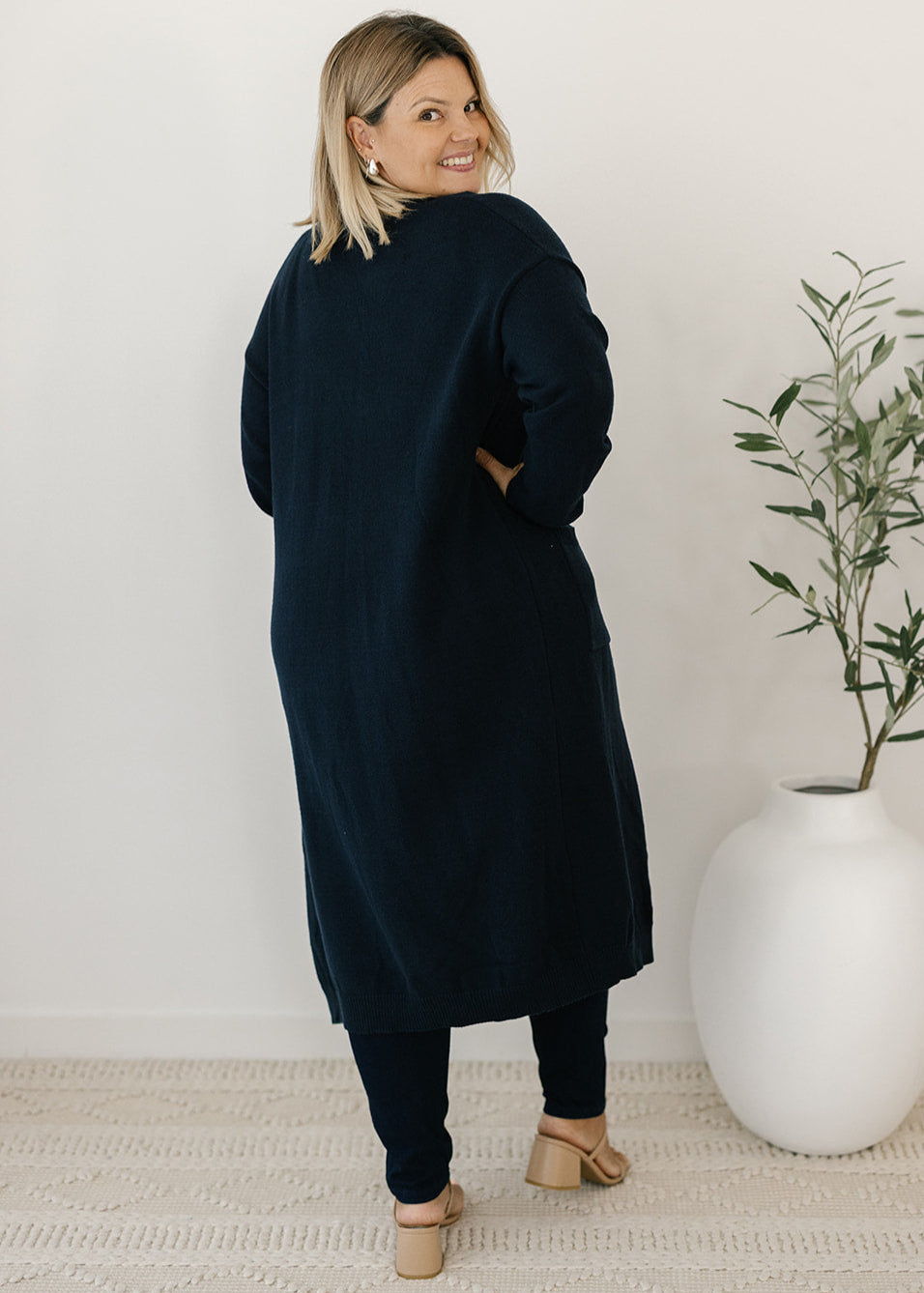 Tully Knit Cardigan in Navy