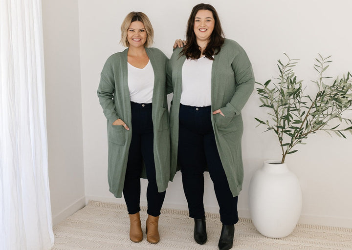 Green long knit cardigan with pockets
