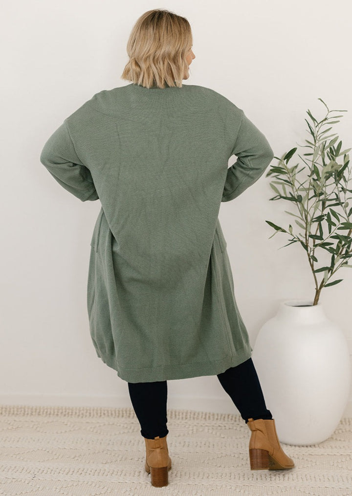 Women's plus-size green knit cardigan