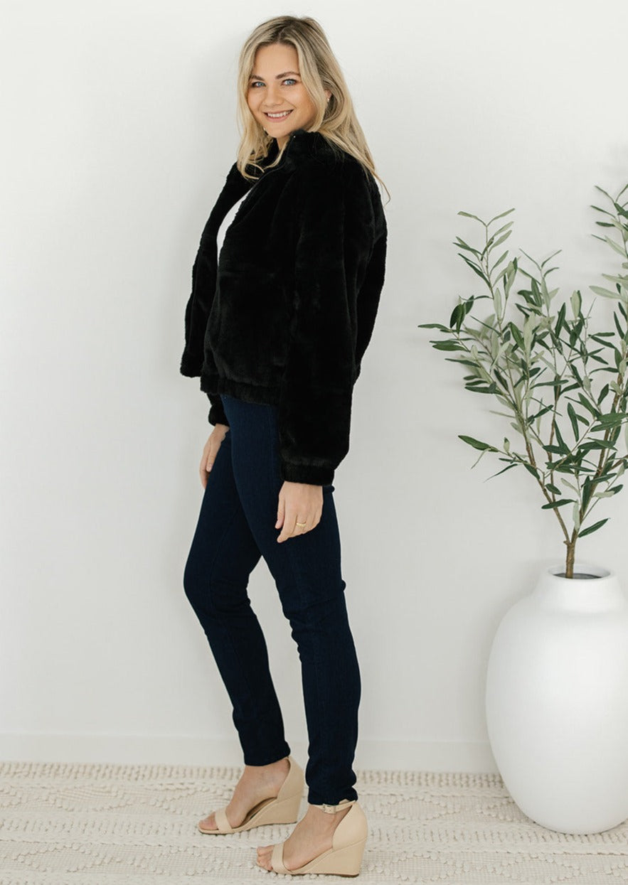 Yasmin Jacket in Black