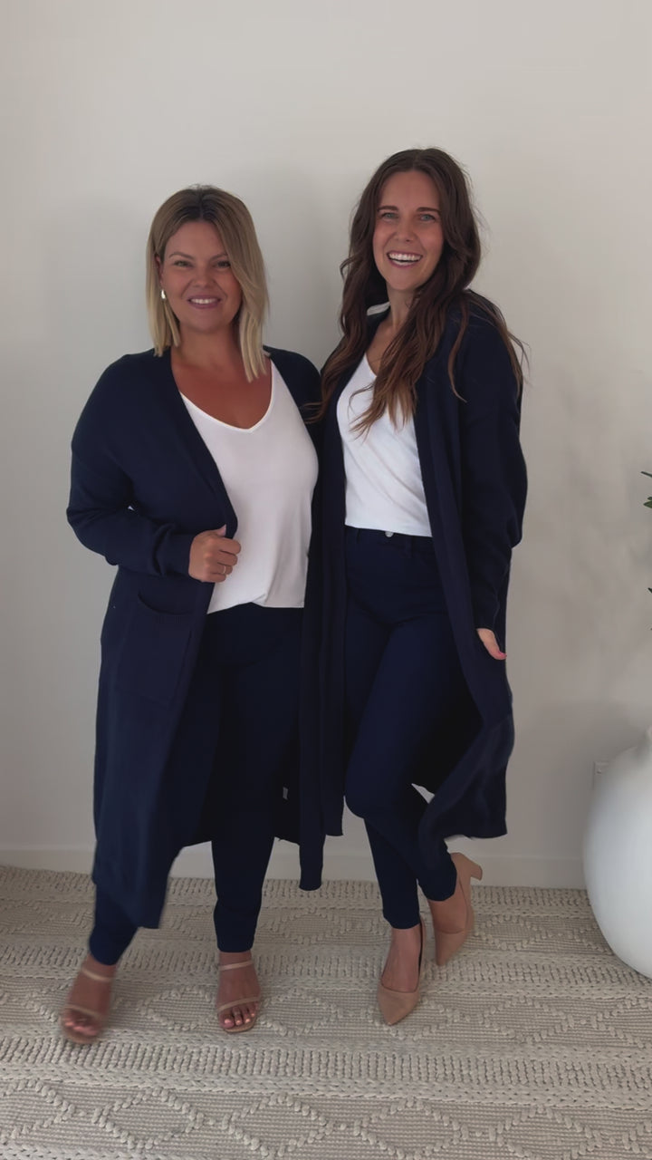 Tully Knit Cardigan in Navy