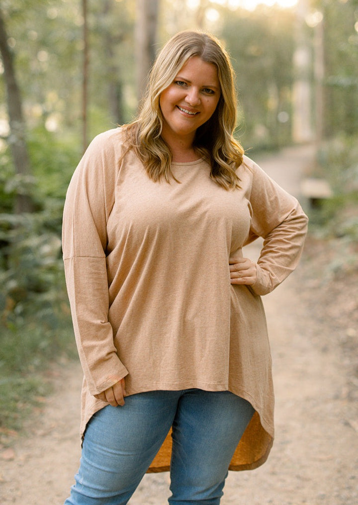 Amy Hi-Lo Top in Sand