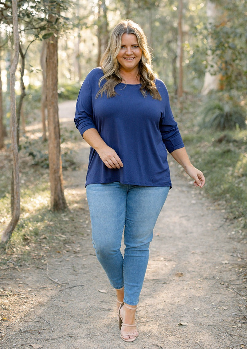 Nikki Top in Navy