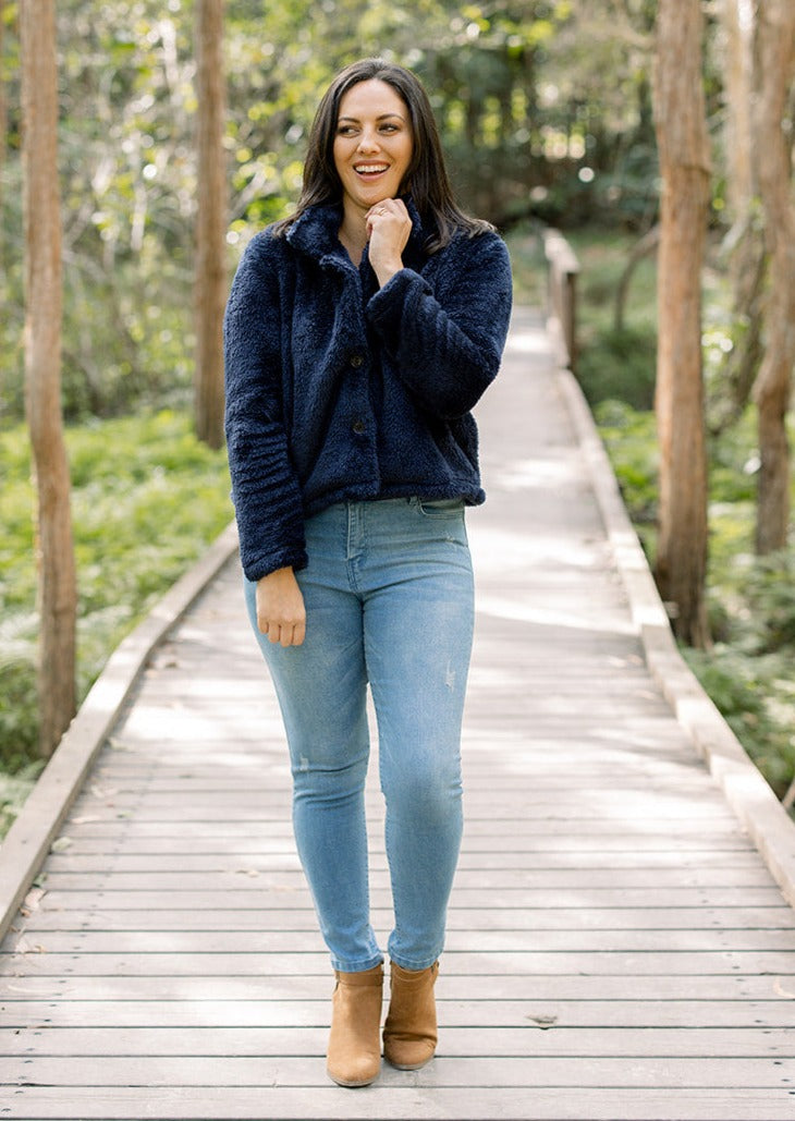 Teddy Cropped Jacket in Navy